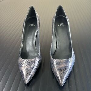 Stuart Weitzman New Alligator grey heels. Size 10.5